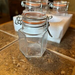 4oz Jars Hexagon Shape Airtight Latch Seal